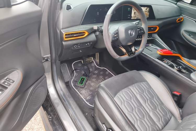 Used CHANGAN UNI-T 2022 1.5T Sport Edition Premium Version Driver Seat