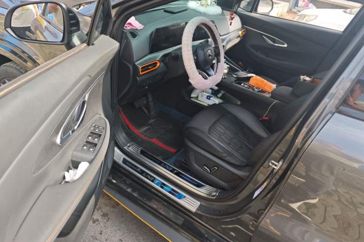 Used CHANGAN UNI-T 2022 1.5T Sport Edition Premium Version Driver Seat