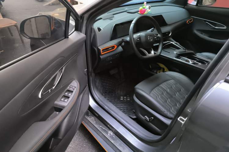 Used CHANGAN UNI-T 2022 1.5T Prestige Version Driver Seat