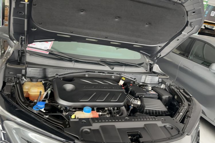 Used CHANGAN UNI-T 2022 1.5T Flagship Edition Engine Bay