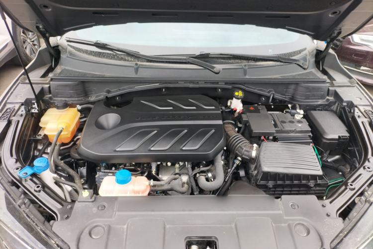 Used CHANGAN UNI-T 2022 1.5T Prestige Version Engine Bay