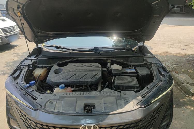 Used CHANGAN UNI-T 2022 1.5T Prestige Version Engine Bay