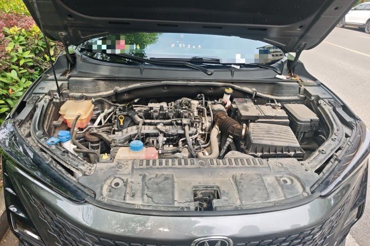 Used CHANGAN UNI-T 2022 1.5T Prestige Version Engine Bay