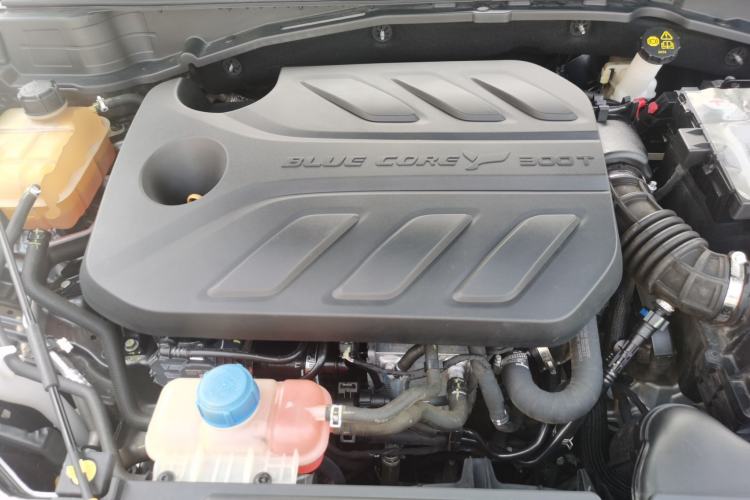 Used CHANGAN UNI-T 2022 1.5T Prestige Version Engine Bay