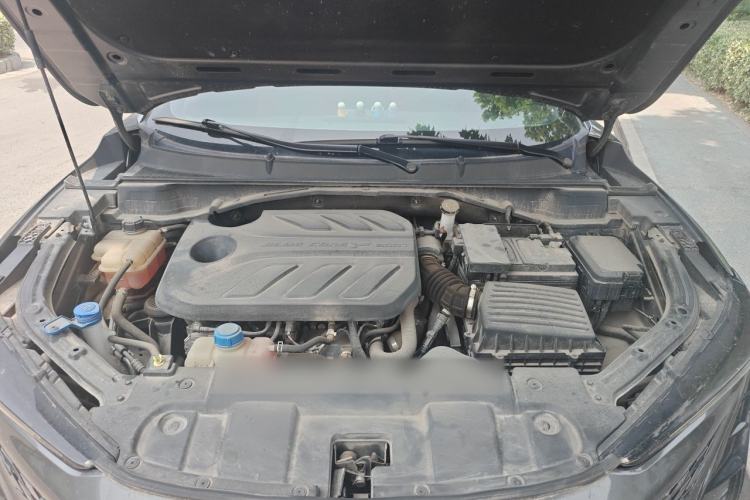 Used CHANGAN UNI-T 2022 1.5T Prestige Version Engine Bay