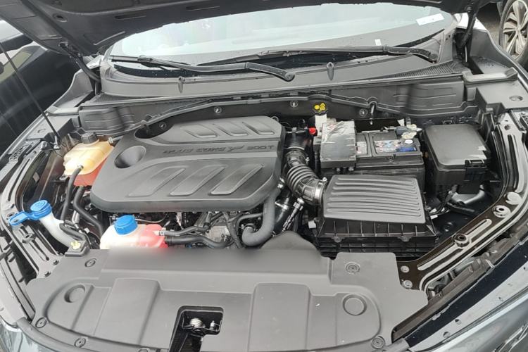 Used CHANGAN UNI-T 2022 1.5T Excellence Model Engine Bay