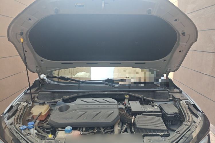 Used CHANGAN UNI-T 2022 1.5T Prestige Version Engine Bay