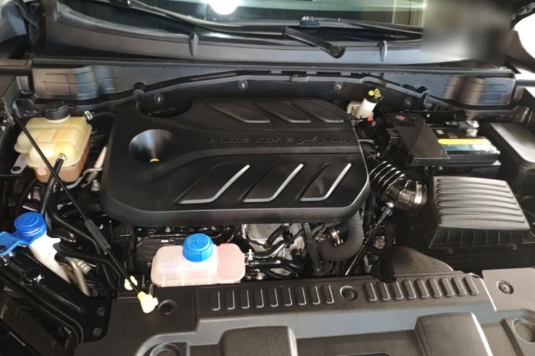 Used CHANGAN UNI-T 2022 1.5T Prestige Version Engine Bay
