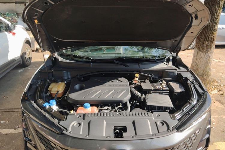 Used CHANGAN UNI-T 2022 1.5T Sport Edition Premium Version Engine Bay