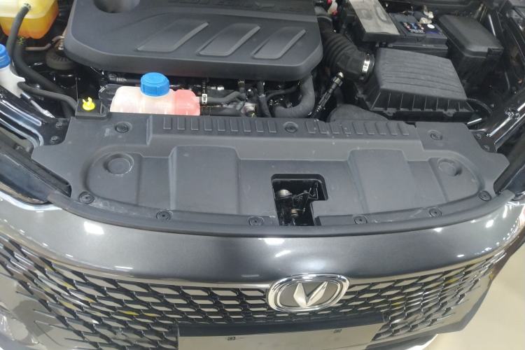 Used CHANGAN UNI-T 2022 1.5T Excellence Model Engine Bay