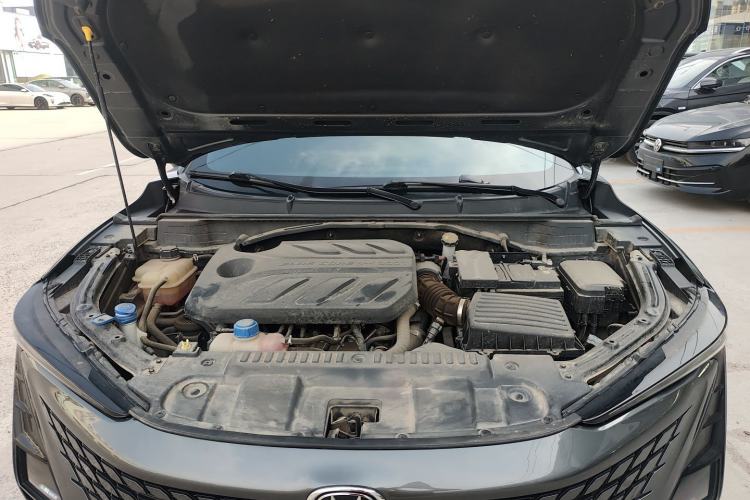 Used CHANGAN UNI-T 2022 1.5T Luxury Edition Engine Bay