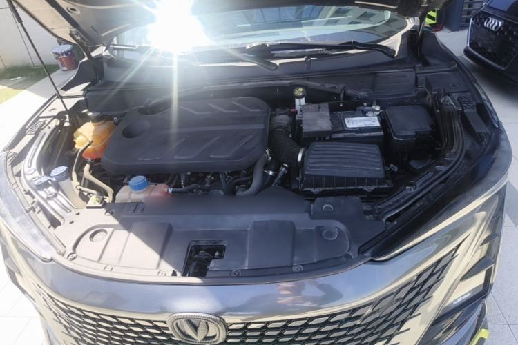 Used CHANGAN UNI-T 2022 1.5T Sport Edition Flagship Version Engine Bay