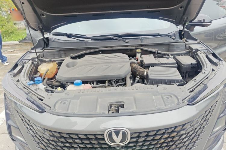 Used CHANGAN UNI-T 2022 1.5T Prestige Version Engine Bay