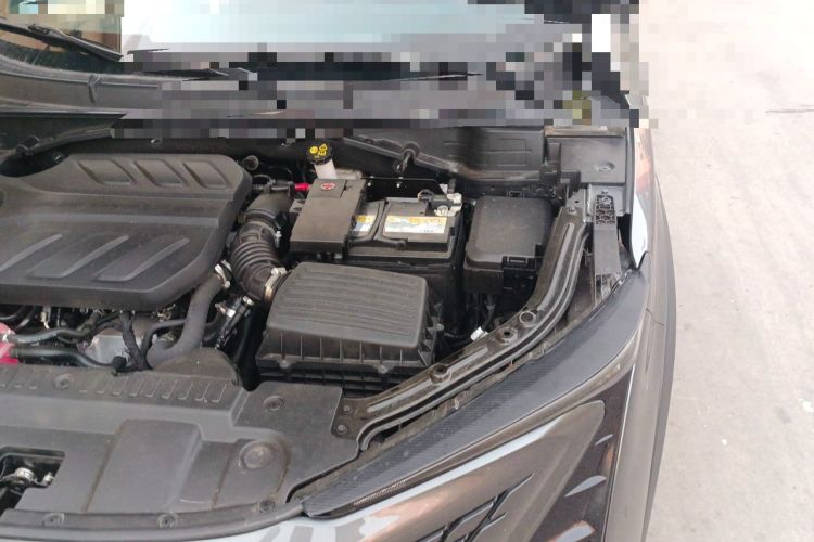Used CHANGAN UNI-T 2022 1.5T Prestige Version Engine Bay Left