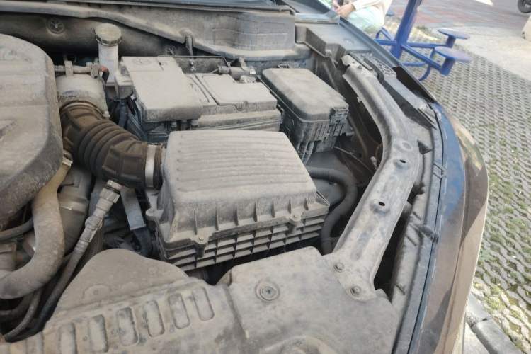 Used CHANGAN UNI-T 2022 1.5T Excellence Model Engine Bay Left