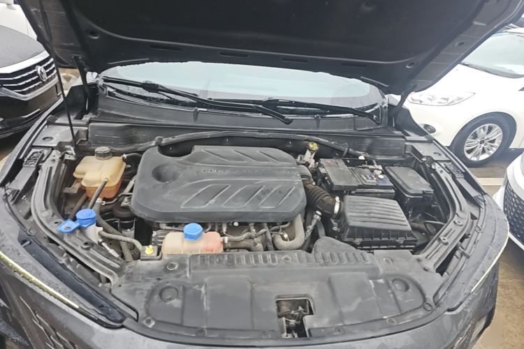 Used CHANGAN UNI-T 2022 1.5T Flagship Edition Engine Bay