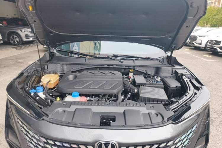 Used CHANGAN UNI-T 2022 1.5T Sport Edition Premium Version Engine Bay