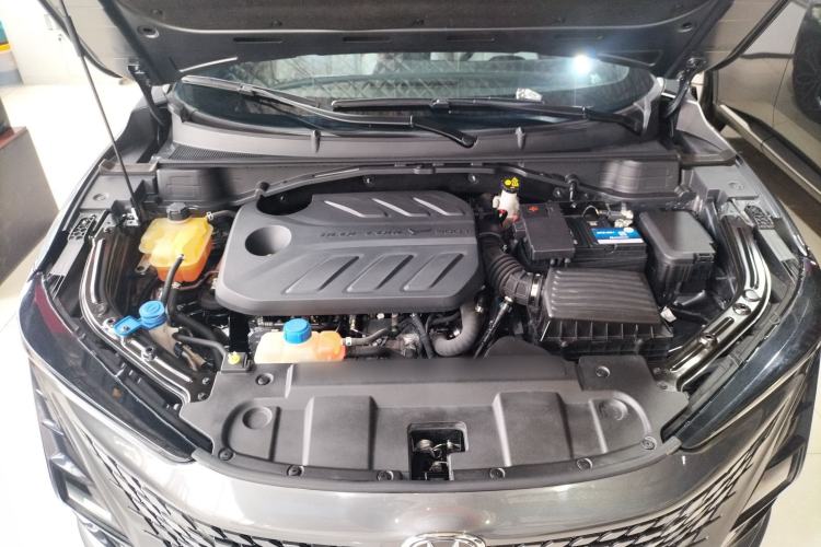 Used CHANGAN UNI-T 2022 1.5T Flagship Edition Engine Bay