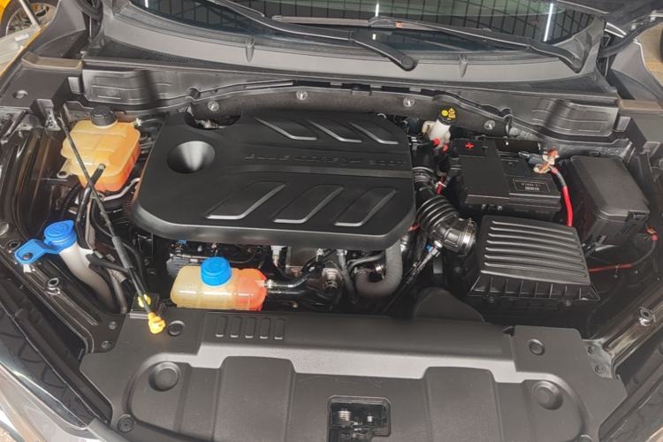 Used CHANGAN UNI-T 2022 1.5T Flagship Edition Engine Bay