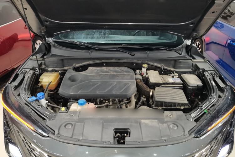 Used CHANGAN UNI-T 2022 1.5T Flagship Edition Engine Bay
