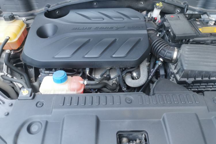 Used CHANGAN UNI-T 2022 1.5T Flagship Edition Engine Bay