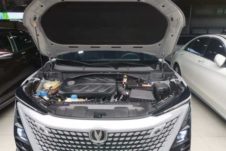 Used CHANGAN UNI-T 2022 1.5T Prestige Version Engine Bay