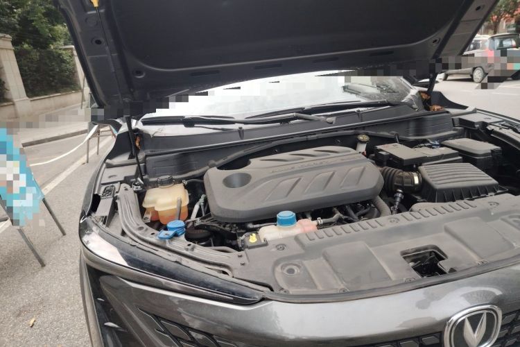 Used CHANGAN UNI-T 2022 1.5T Prestige Version Engine Bay Right