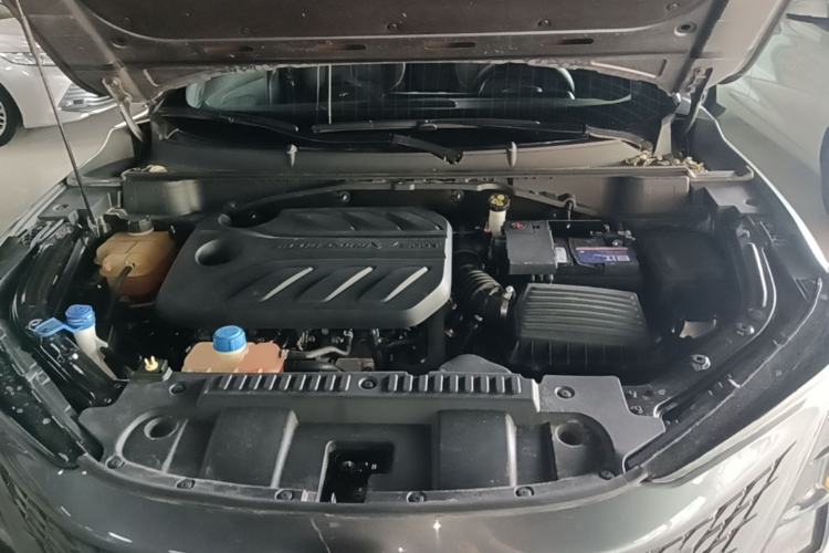 Used CHANGAN UNI-T 2022 1.5T Prestige Version Engine Bay