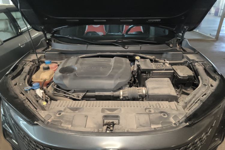 Used CHANGAN UNI-T 2022 2.0T Prestige Version Engine Bay