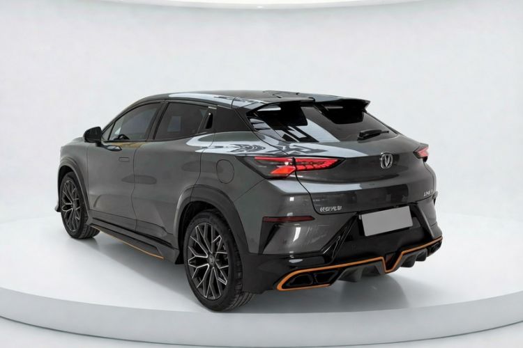 Used CHANGAN UNI-T 2022 1.5T Sport Edition Flagship Version Exterior 2