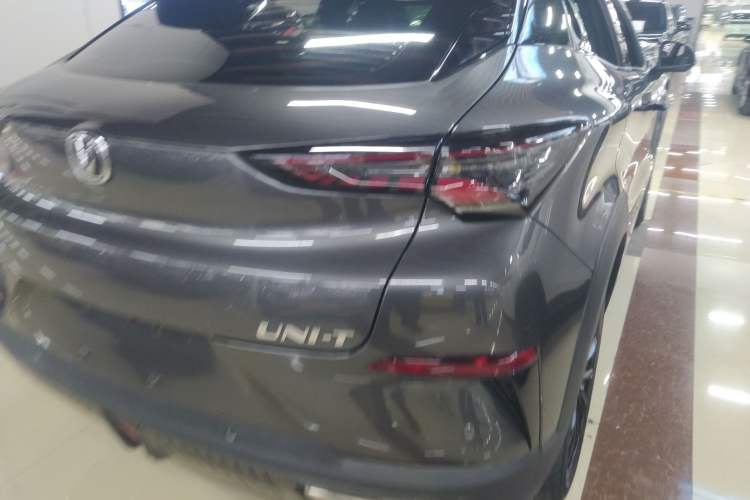 Used CHANGAN UNI-T 2022 1.5T Excellence Model Exterior 3