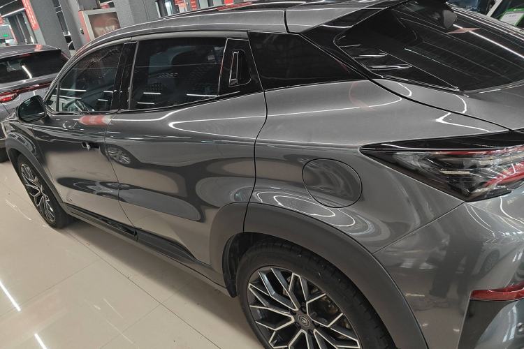 Used CHANGAN UNI-T 2022 1.5T Prestige Version Exterior 3