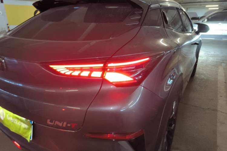 Used CHANGAN UNI-T 2022 2.0T Prestige Version Exterior 3