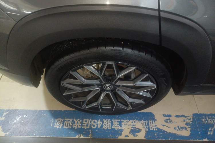 Used CHANGAN UNI-T 2022 1.5T Prestige Version Exterior 4
