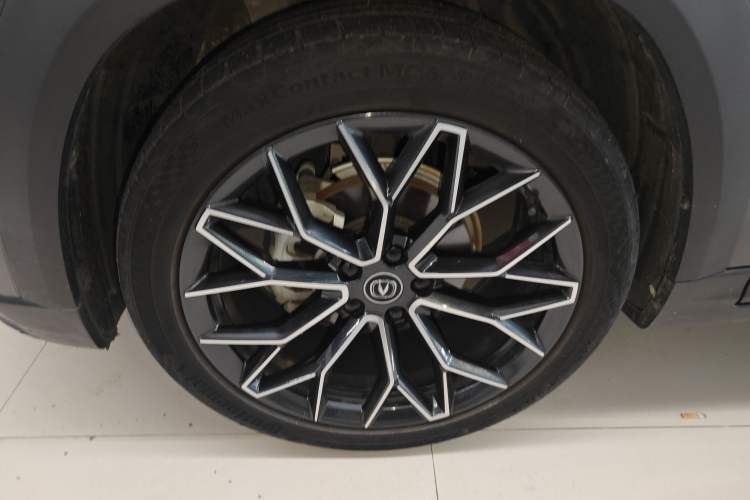 Used CHANGAN UNI-T 2022 1.5T Prestige Version Exterior 7