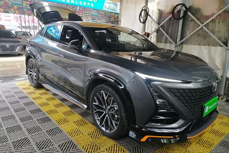 Used CHANGAN UNI-T 2022 1.5T Luxury Edition Front