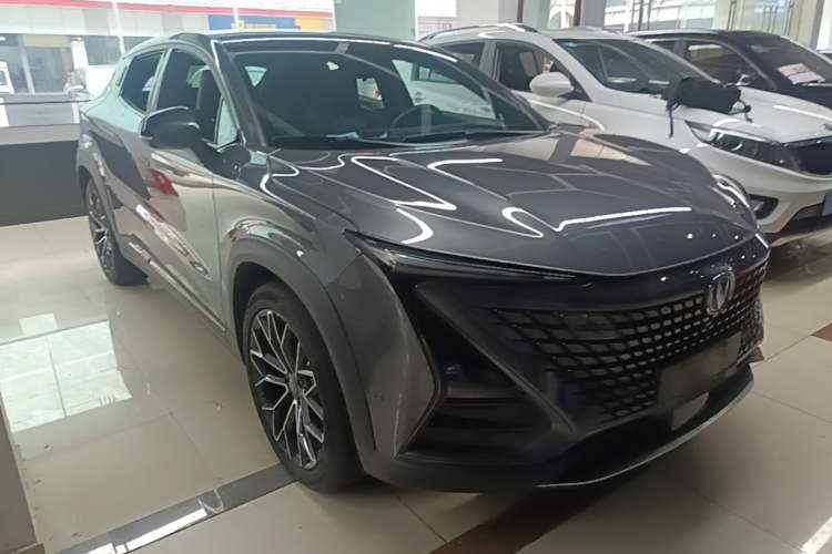 Used CHANGAN UNI-T 2022 1.5T Flagship Edition Front Right 45 Deg