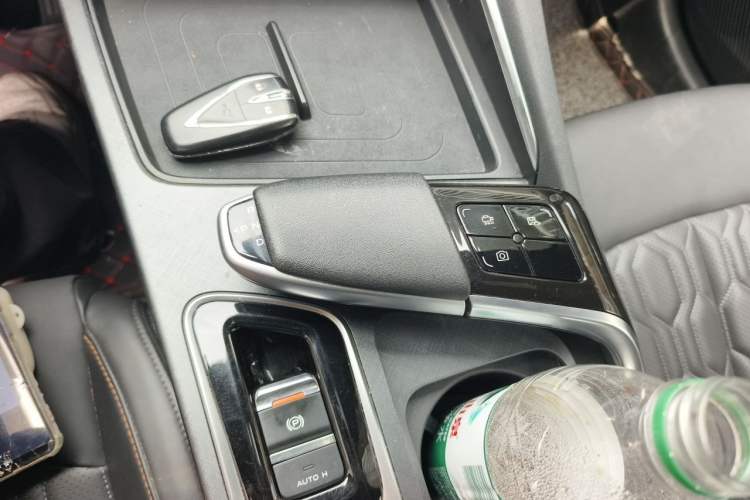Used CHANGAN UNI-T 2022 1.5T Prestige Version Gear Lever
