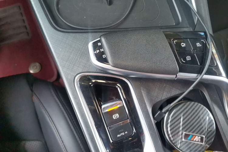 Used CHANGAN UNI-T 2022 1.5T Prestige Version Gear Lever