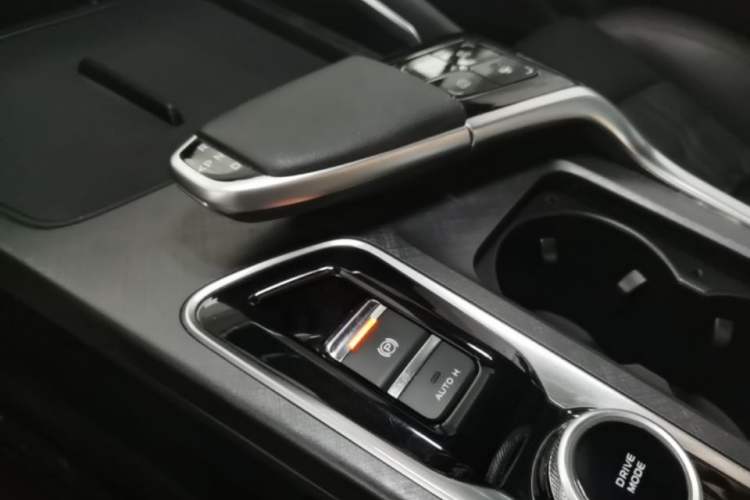 Used CHANGAN UNI-T 2022 1.5T Flagship Edition Gear Lever