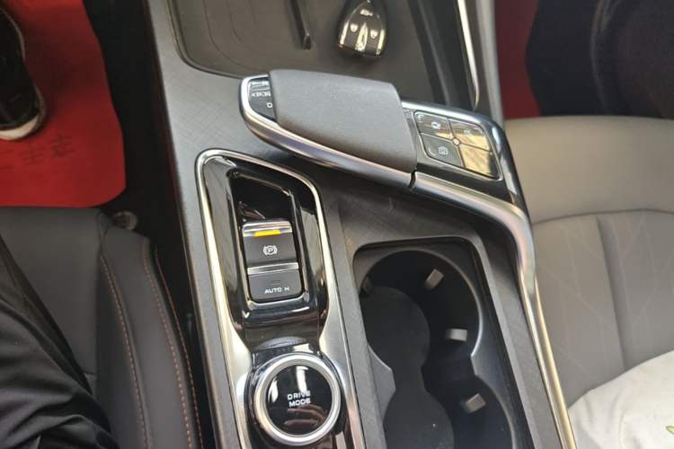 Used CHANGAN UNI-T 2022 1.5T Prestige Version Gear Lever