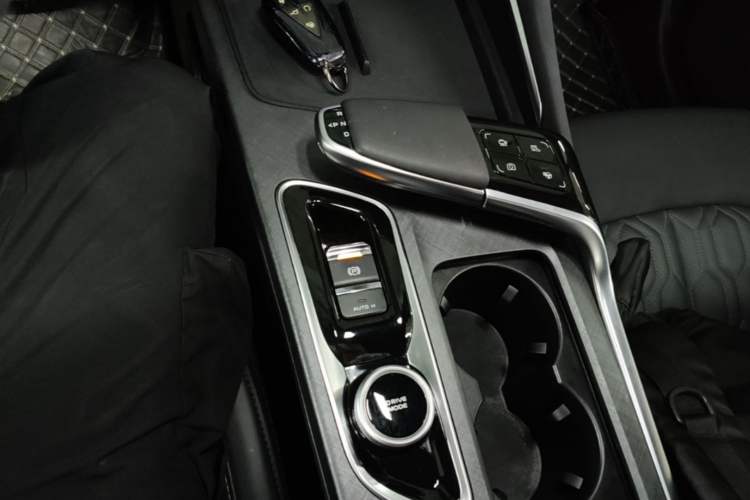 Used CHANGAN UNI-T 2022 1.5T Sport Edition Flagship Version Gear Lever