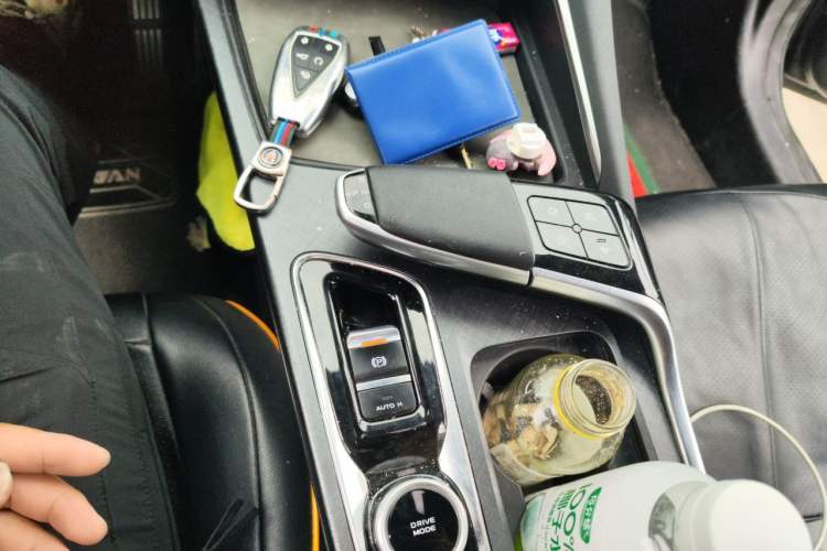 Used CHANGAN UNI-T 2022 1.5T Sport Edition Flagship Version Gear Lever