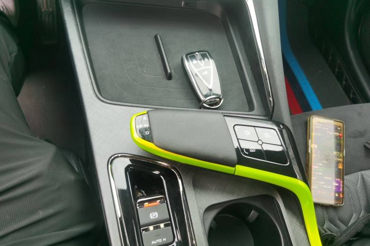 Used CHANGAN UNI-T 2022 2.0T Sport Edition Premium Version Gear Lever