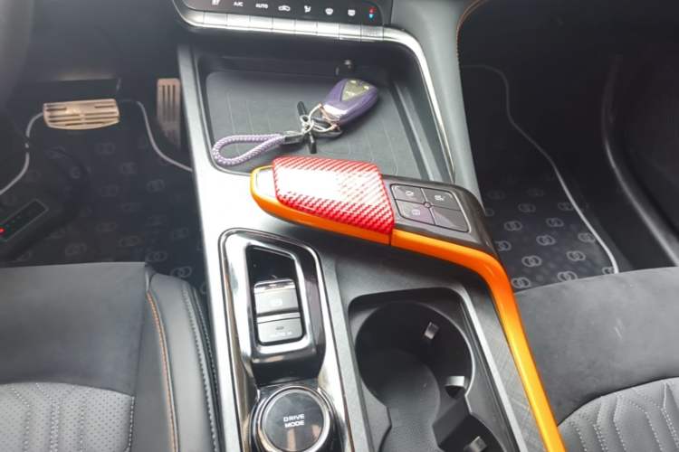 Used CHANGAN UNI-T 2022 1.5T Sport Edition Premium Version Gear Lever
