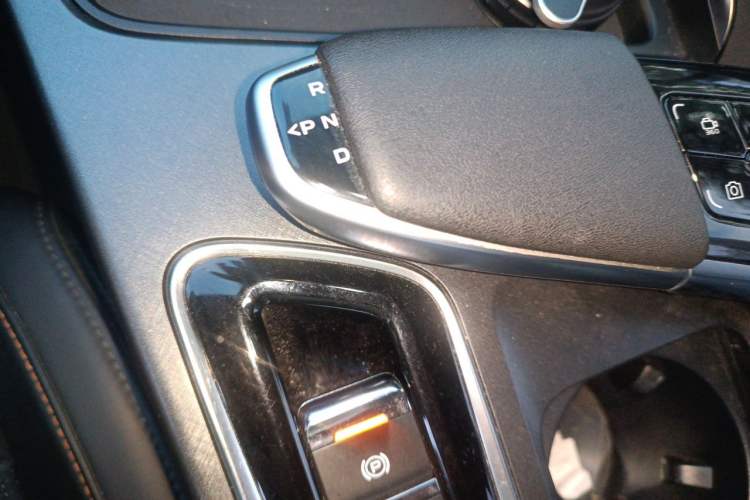 Used CHANGAN UNI-T 2022 1.5T Prestige Version Gear Lever