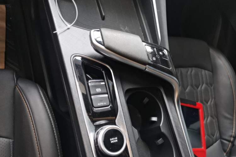 Used CHANGAN UNI-T 2022 1.5T Sport Edition Premium Version Gear Lever