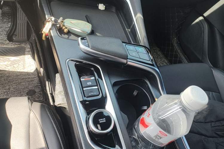 Used CHANGAN UNI-T 2022 1.5T Prestige Version Gear Lever