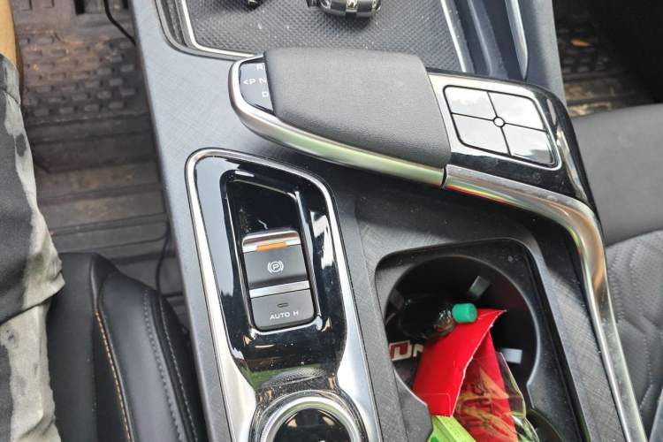 Used CHANGAN UNI-T 2022 1.5T Prestige Version Gear Lever