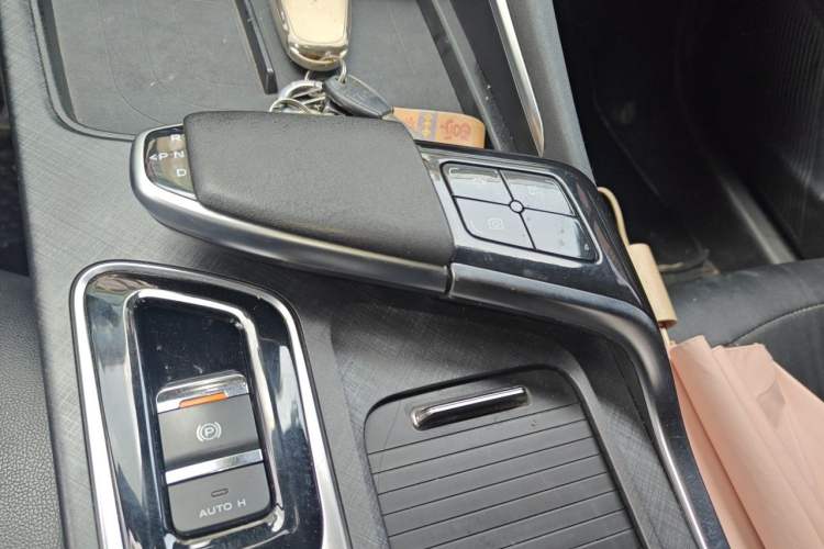 Used CHANGAN UNI-T 2022 1.5T Prestige Version Gear Lever
